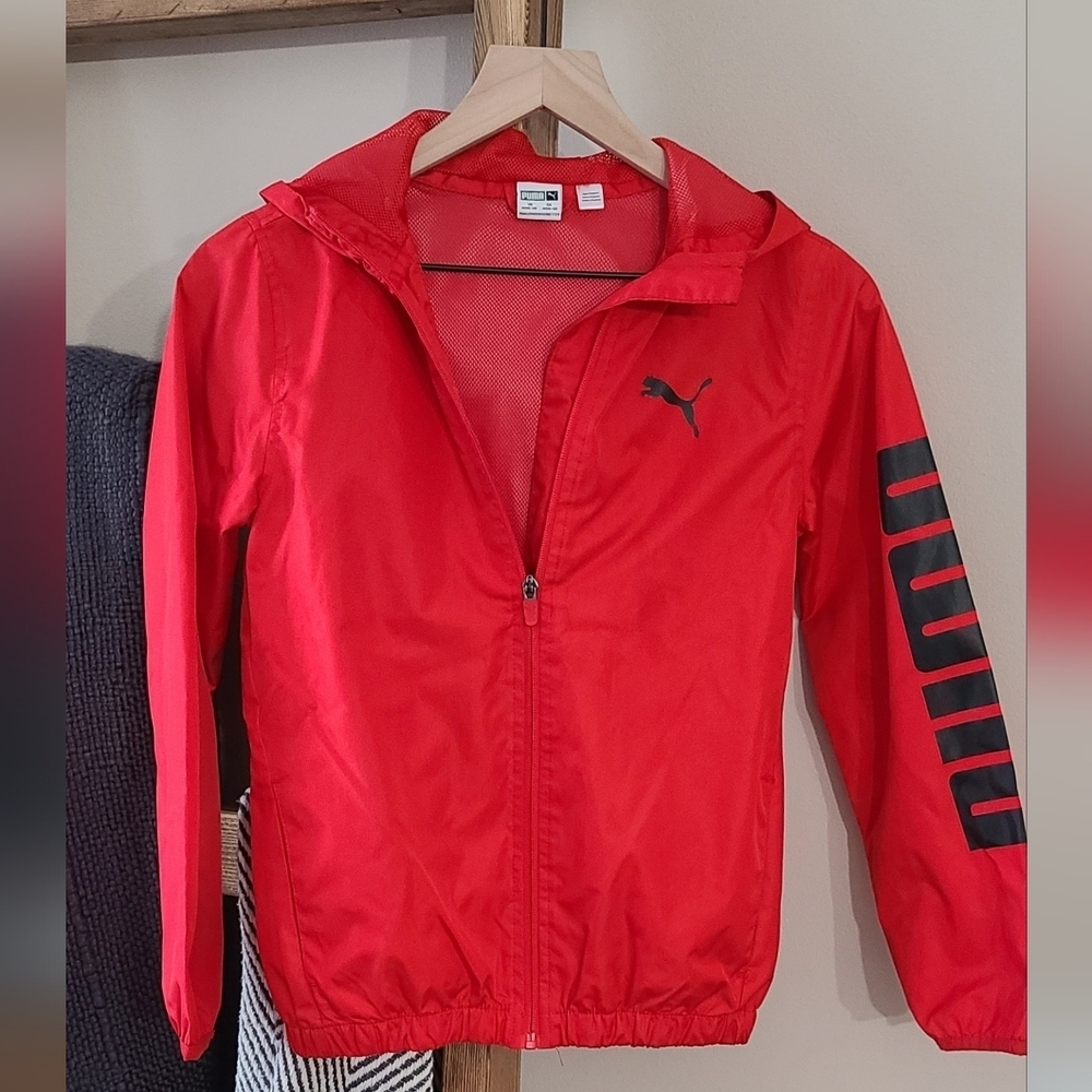 3/$20 Boys Puma Red Hooded Rain Jacket Size Medium